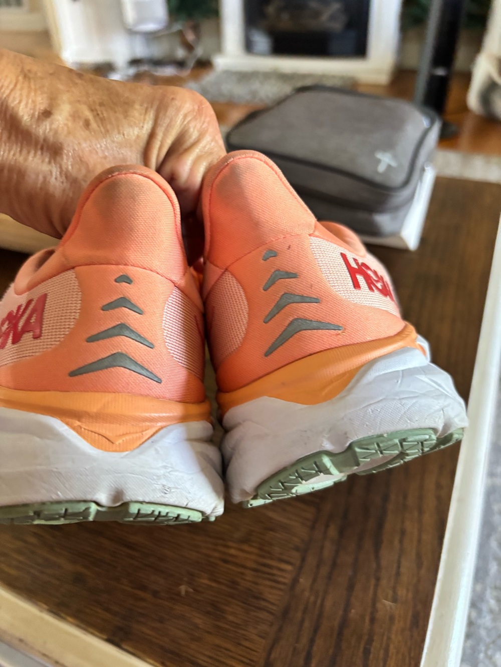 Hoka One One shoes women’s size 9.5 - Picture 3 of 7